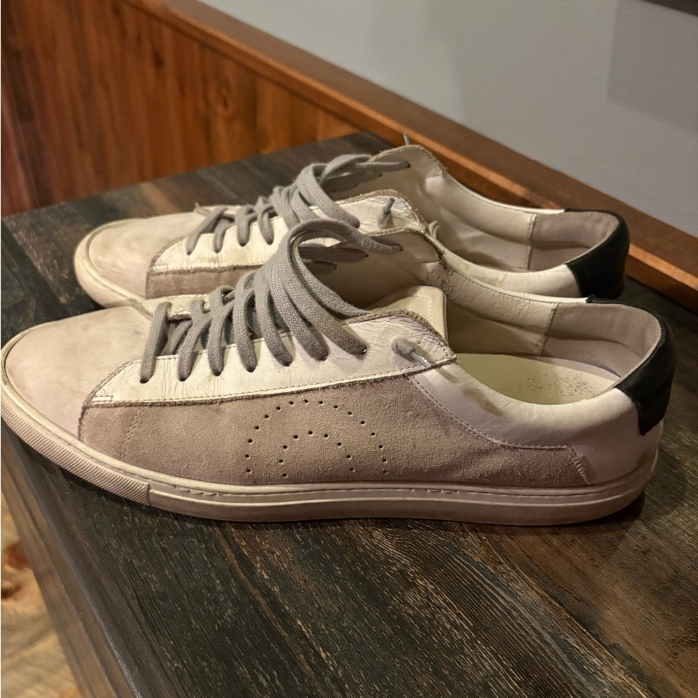 Men's Casual Low-Top Sneakers in Light Taupe and White